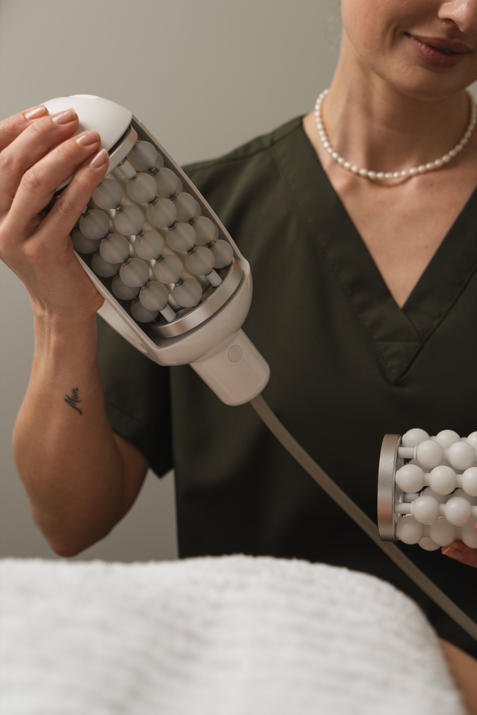 Sphere roller handpiece attachments in the Sphere studio